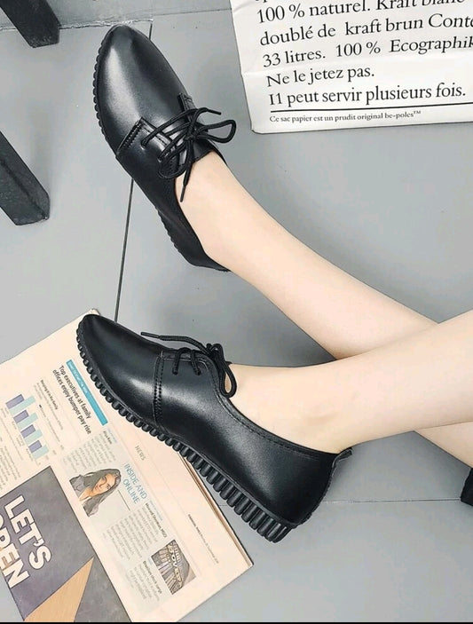 Lace up flat shoea